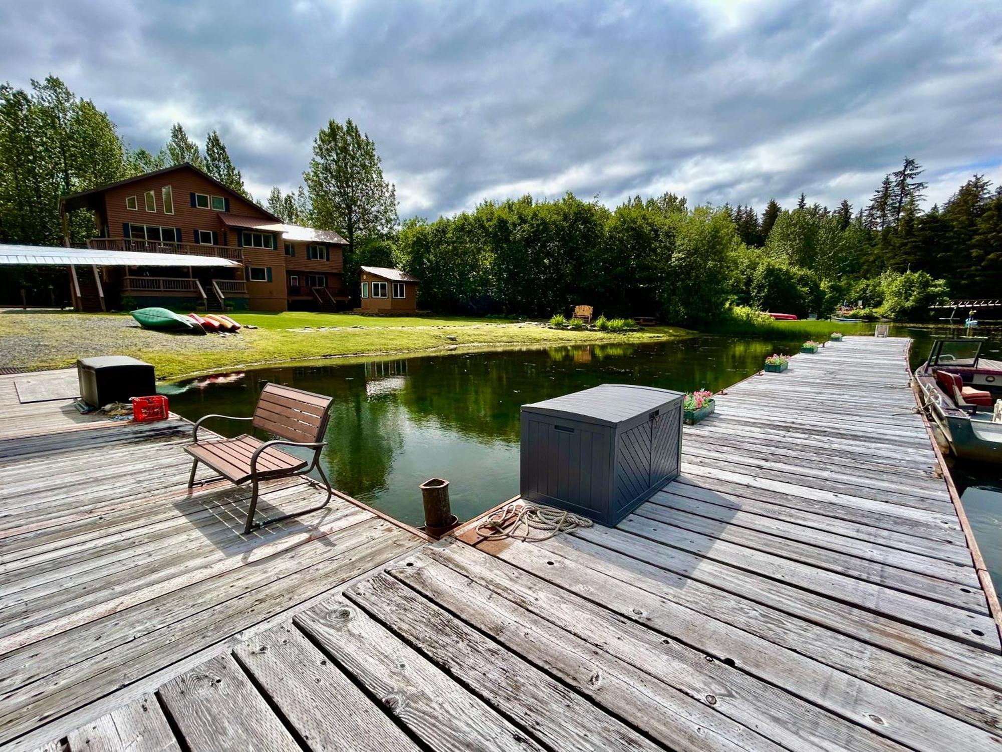 Bear Lake Lodgings B&B, Inc ซูเวิร์ด ภายนอก รูปภาพ