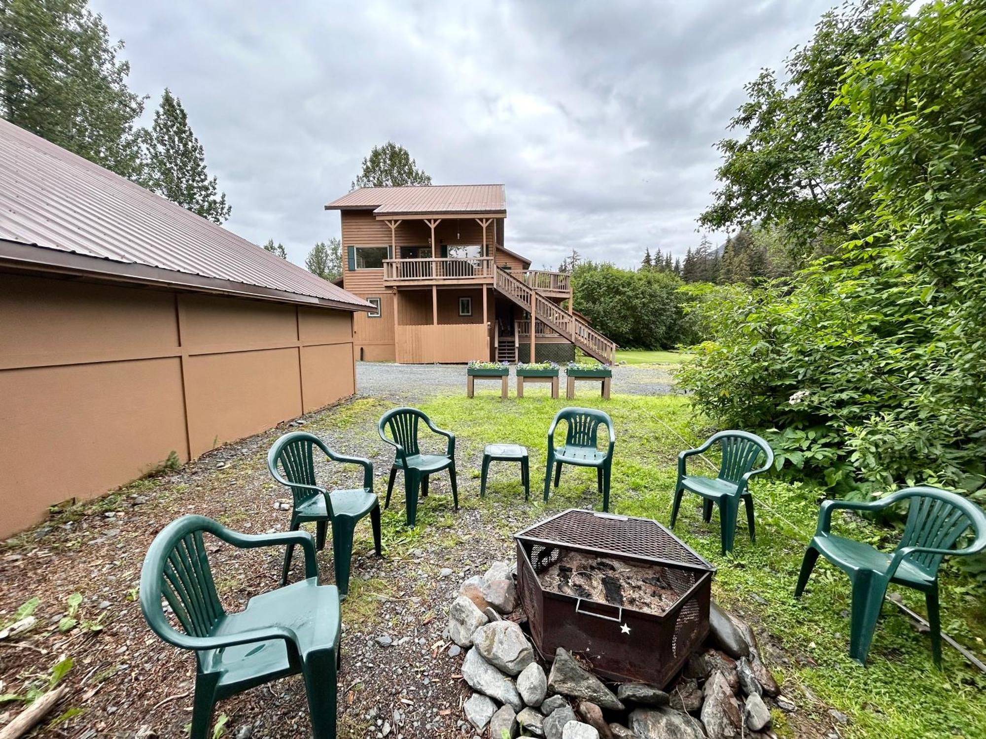 Bear Lake Lodgings B&B, Inc ซูเวิร์ด ภายนอก รูปภาพ
