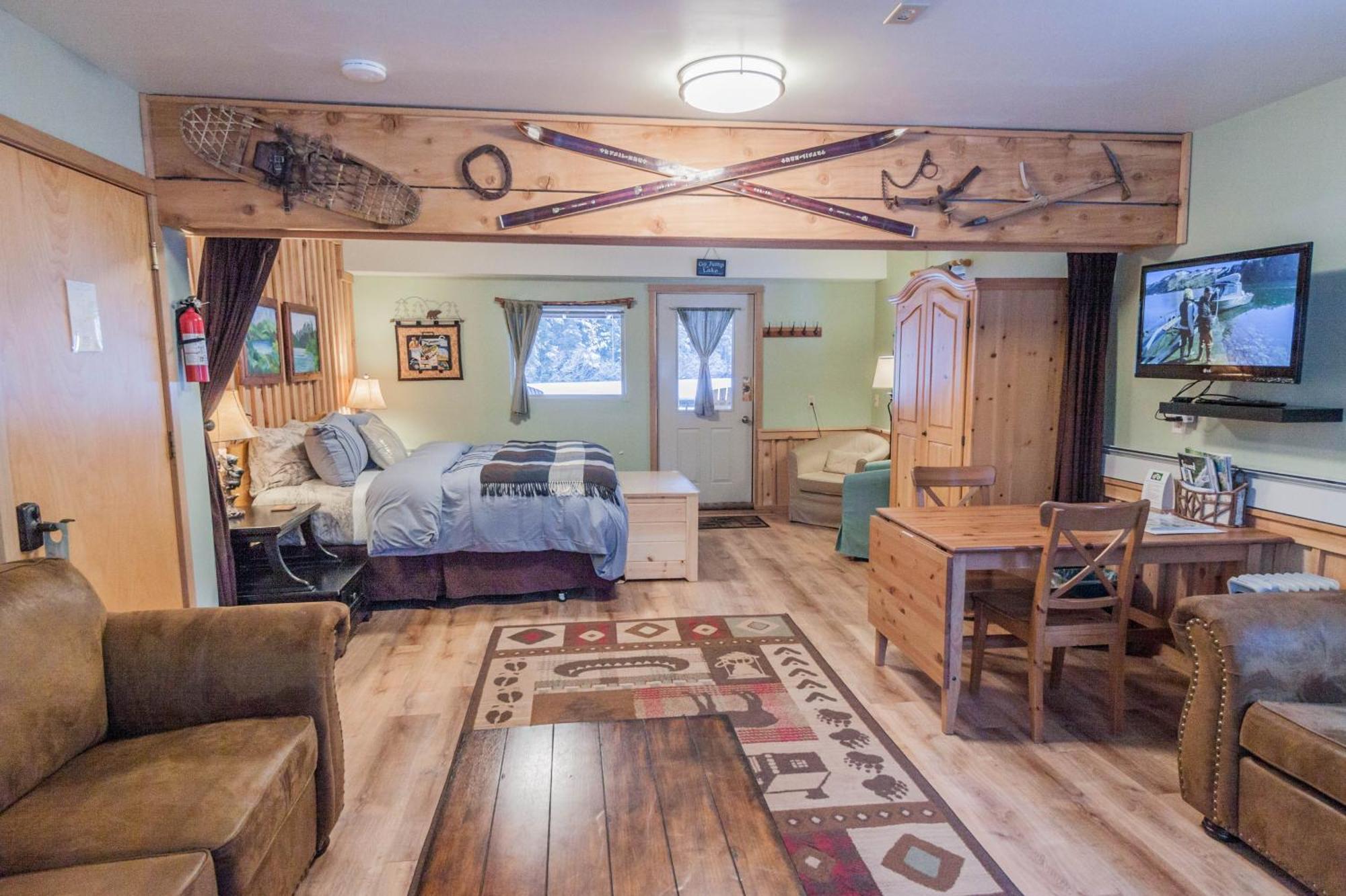 Bear Lake Lodgings B&B, Inc ซูเวิร์ด ภายนอก รูปภาพ
