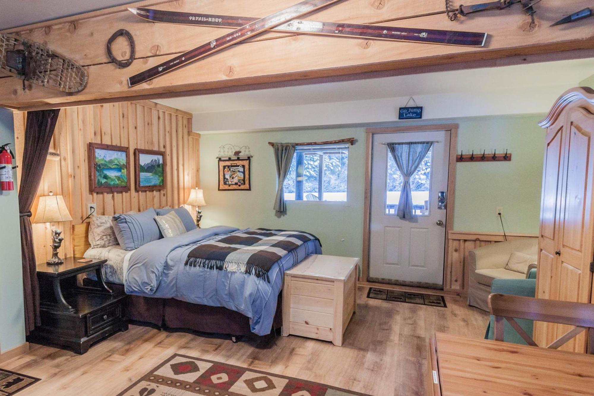 Bear Lake Lodgings B&B, Inc ซูเวิร์ด ภายนอก รูปภาพ