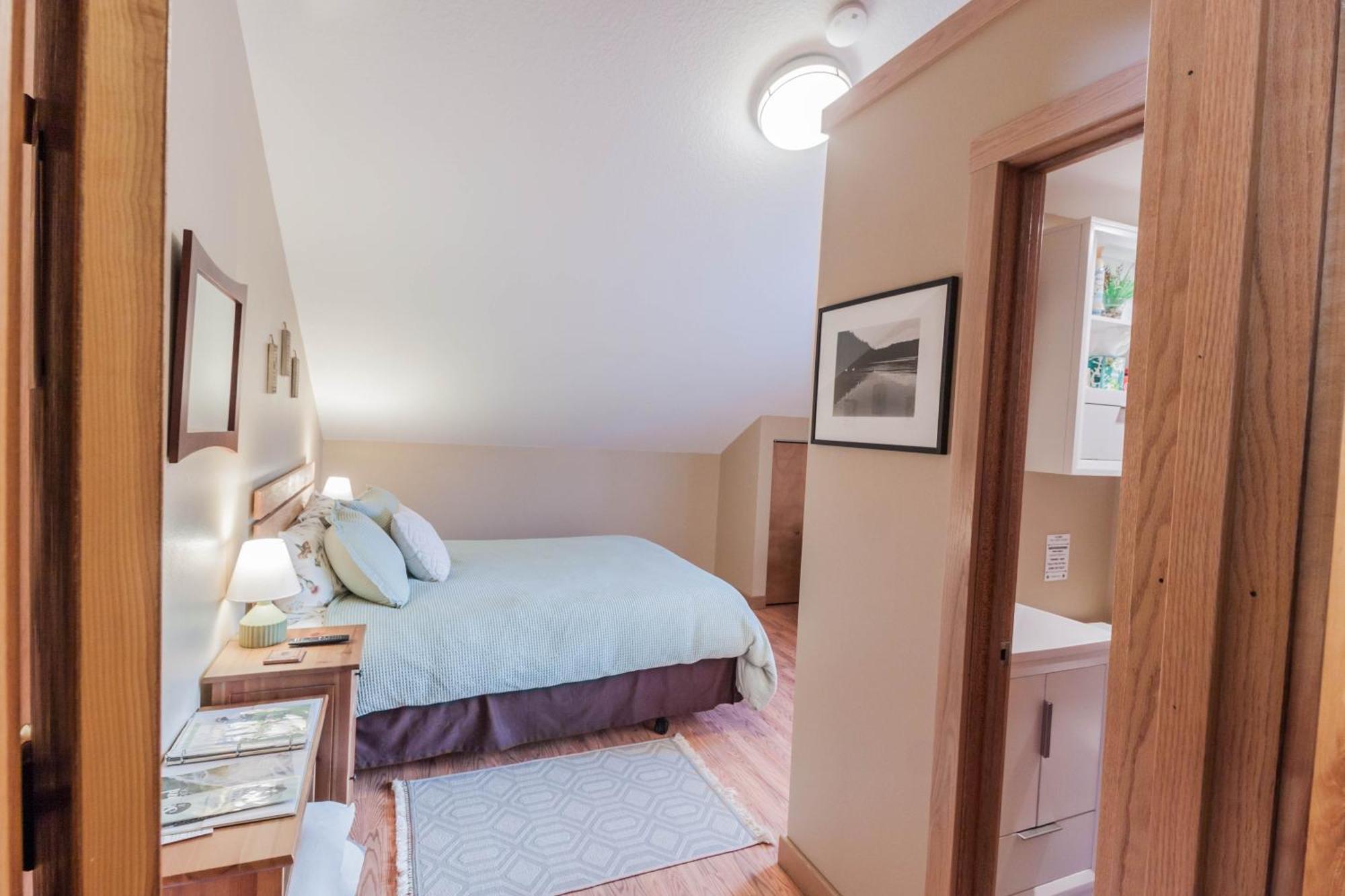 Bear Lake Lodgings B&B, Inc ซูเวิร์ด ภายนอก รูปภาพ