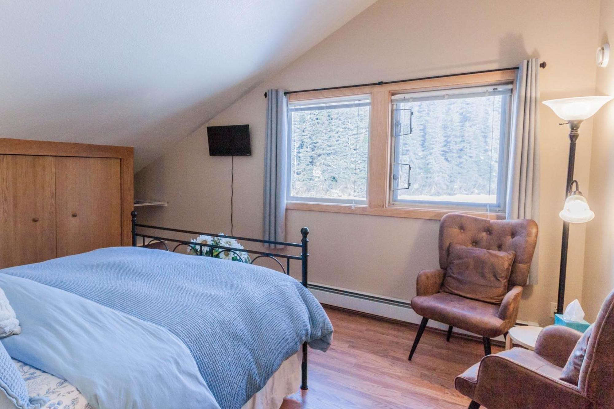 Bear Lake Lodgings B&B, Inc ซูเวิร์ด ภายนอก รูปภาพ