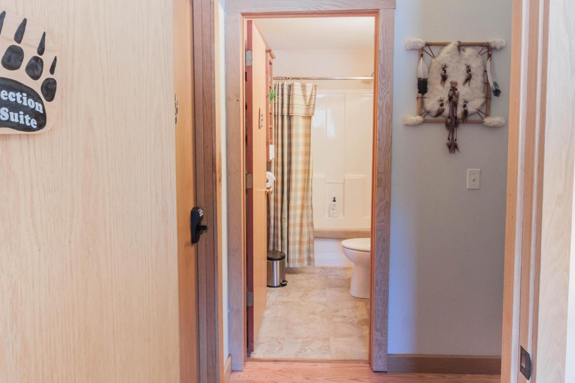 Bear Lake Lodgings B&B, Inc ซูเวิร์ด ภายนอก รูปภาพ